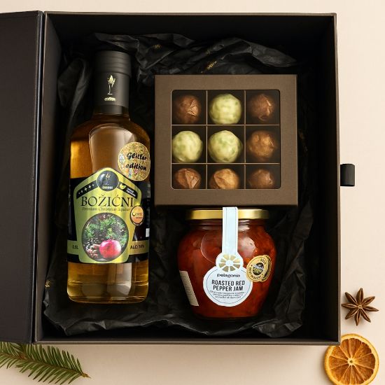 Slika LIKER 0.5 L SA ŠLJOKICAMA, 9 PRALINA I SLATKI DŽEM CRVENA PAPRIKA